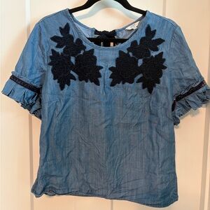 crown & ivy Blue Chambray Top with Velvet Trim and Floral Applique